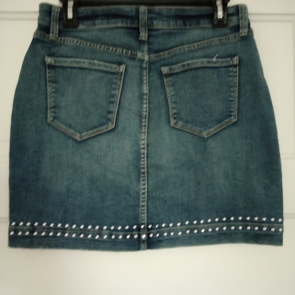 Denim mini skirt w/metal studs - Picture 5 of 5